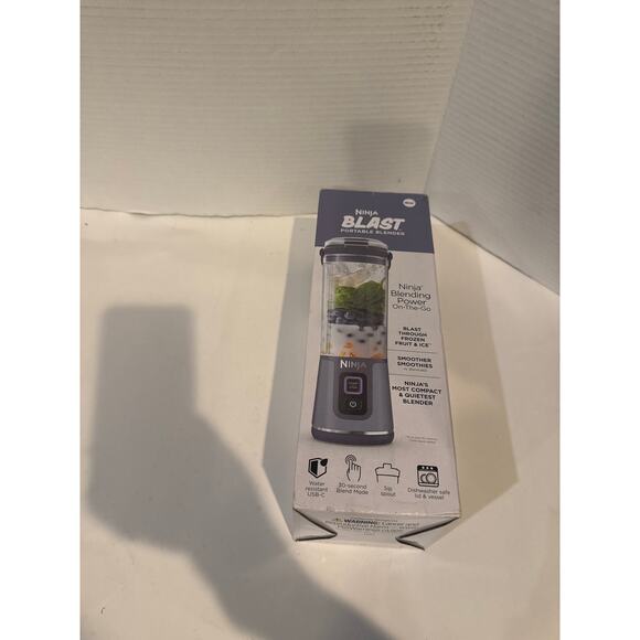 Ninja BC151NV Blast Portable Blender, Cordless, 18oz. Vessel, Personal Blender - Picture 5 of 7